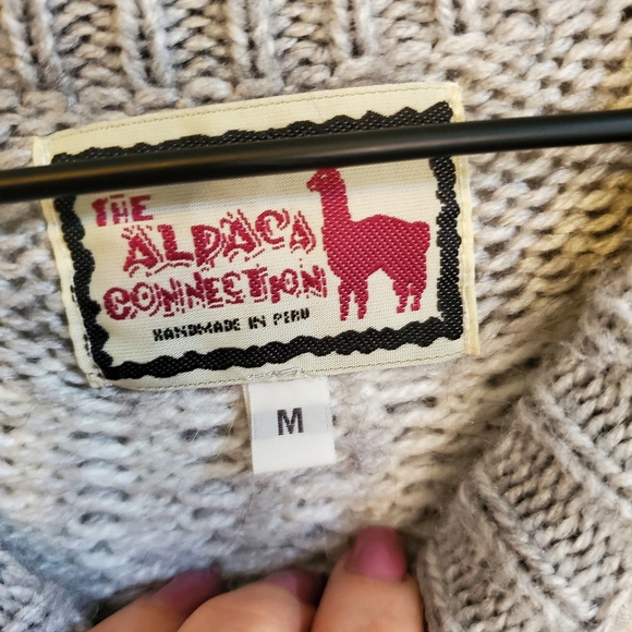 EUC Alpaca Connection Hand Maid Crew Neck Sweater - Picture 8 of 9